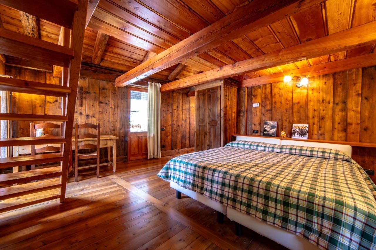 Antica Casa Di Montagna Maison Bovard Вальгризанш Экстерьер фото