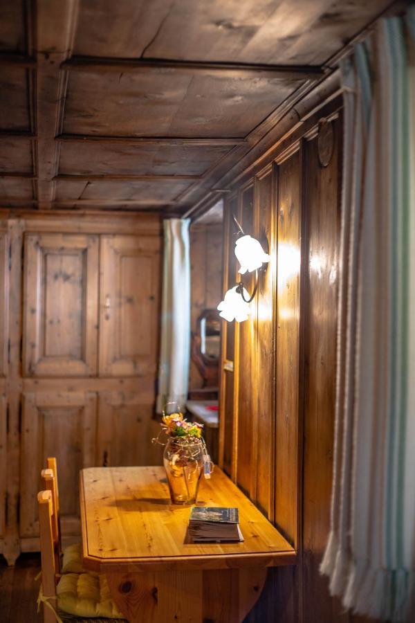 Antica Casa Di Montagna Maison Bovard Вальгризанш Экстерьер фото