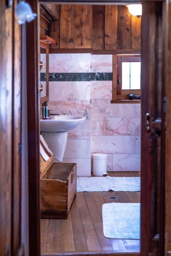 Antica Casa Di Montagna Maison Bovard Вальгризанш Экстерьер фото